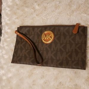Michael Kors wristlet
